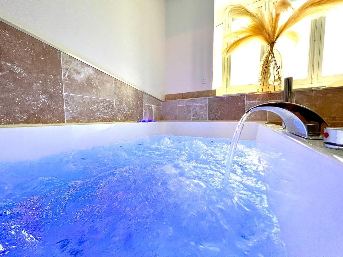 Bed & Breakfast Secrete Les Petits Plaisirs *