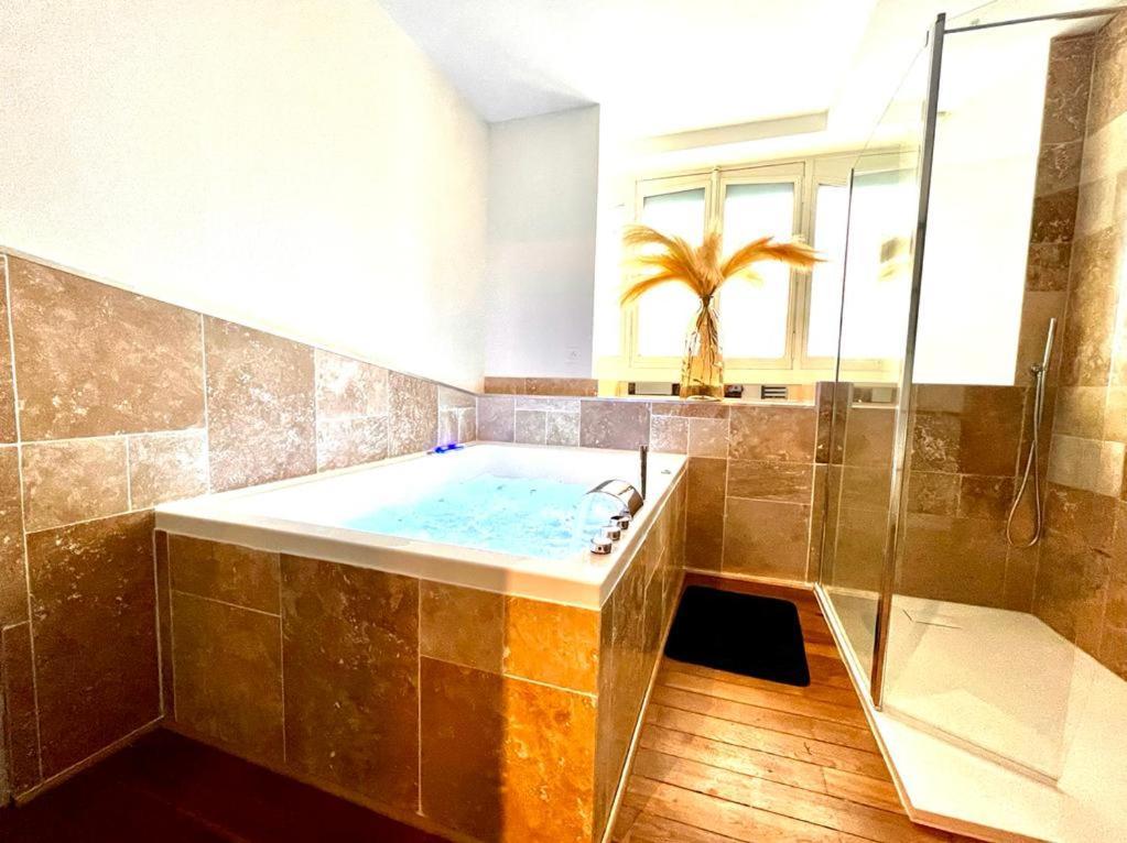 Secrete Les Petits Plaisirs Bed & Breakfast Angers